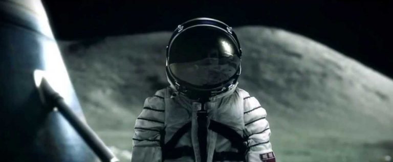 La comunidad que llevó a un cosmonauta a la Luna: Colaboración y distribución gratuita como herramientas para generar cine independiente